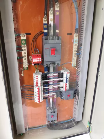 Foto complementar do serviço Montagem de Quadros eletricos